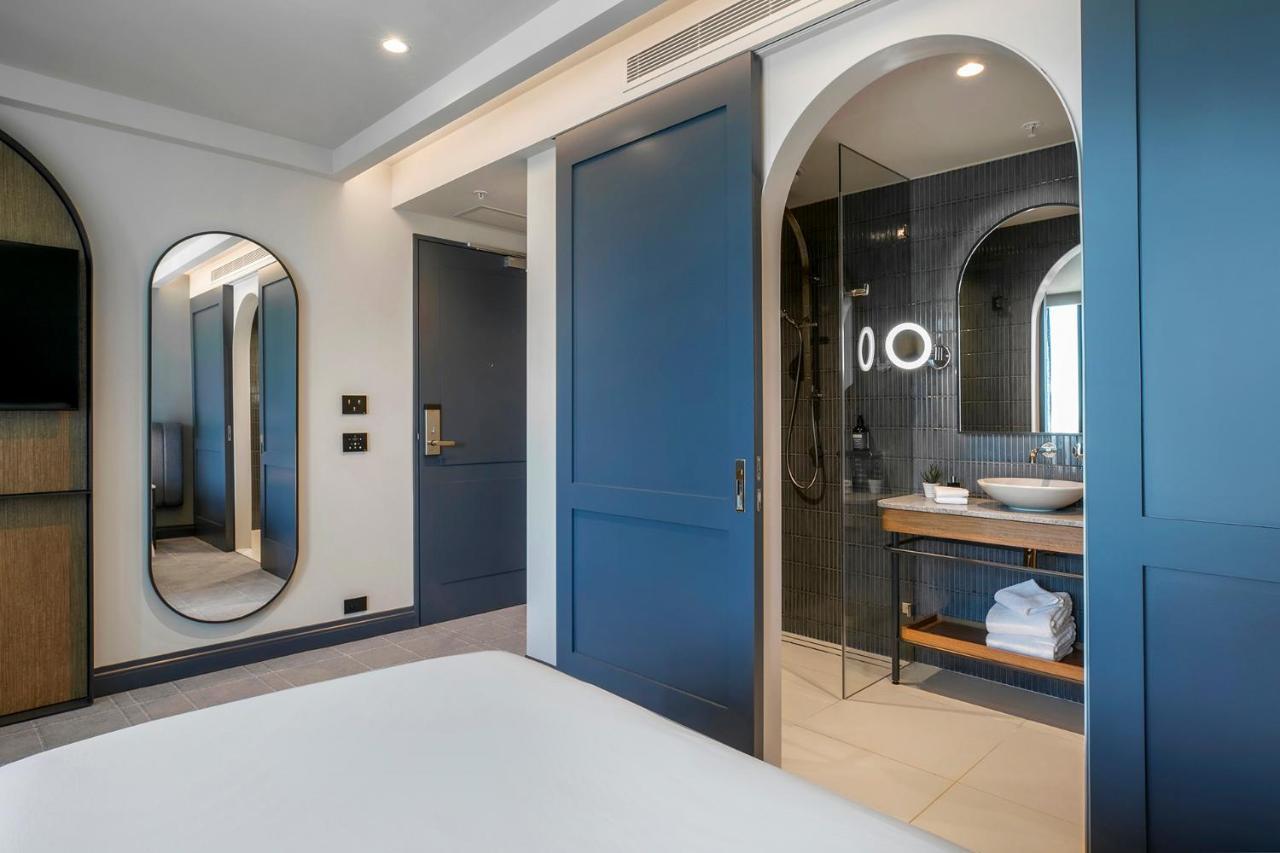 Voco Melbourne Central Экстерьер фото